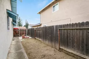 8153 Steinbeck Way, Sacramento, CA 95828 - Photo 22