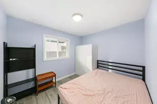 8153 Steinbeck Way, Sacramento, CA 95828 - Photo 12