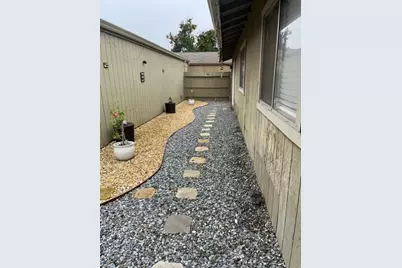 1819 S Cherokee Lane #59, Lodi, CA 95240 - Photo 14