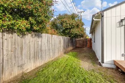 4012 47th Street, Sacramento, CA 95820 - Photo 32