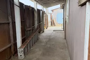 212 El Paso Ave, Modesto, CA 95351 - Photo 32