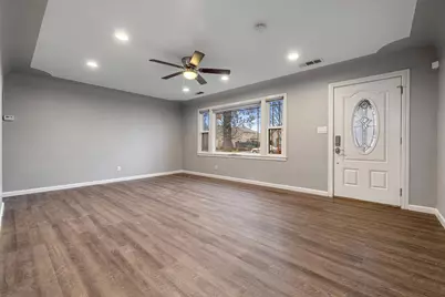 1820 Julian Avenue, Modesto, CA 95354 - Photo 6