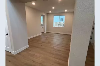 10335 Ducasse Way, Elk Grove, CA 95757 - Photo 10