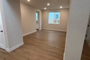 10335 Ducasse Wy, Elk Grove, CA 95757 - Photo 10