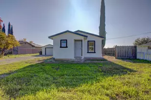 7577 Walnut Ave, Winton, CA 95388 - Photo 1