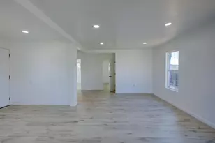 7577 Walnut Ave, Winton, CA 95388 - Photo 8