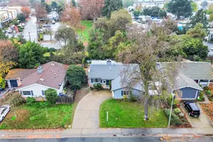 8570 Everglade Dr, Sacramento, CA 95826 - Photo 28