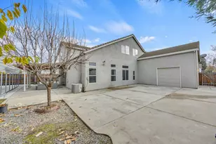 8472 Kingsland Ct, Elk Grove, CA 95624 - Photo 38