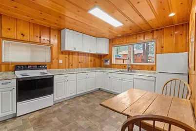 2520 Osborne Avenue, South Lake Tahoe, CA 96150 - Photo 12