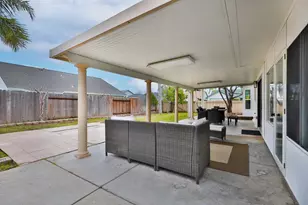 8629 Zircon Crest Ct, Elk Grove, CA 95624 - Photo 38