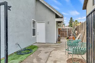 8147 Gandy Dancer Way, Sacramento, CA 95823 - Photo 46