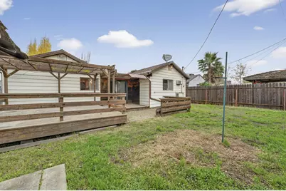 431 Chaparral Way, West Sacramento, CA 95691 - Photo 22