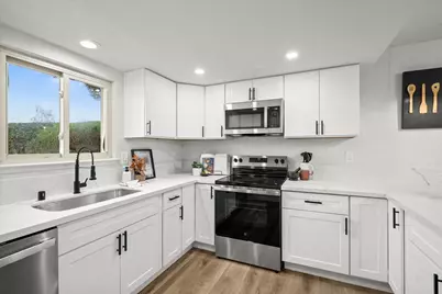 400 Tioga Drive, Lodi, CA 95242 - Photo 8