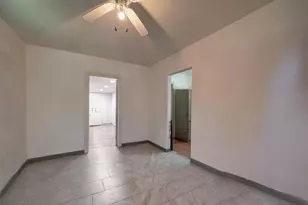 5070 Martin Luther King Jr Blvd, Sacramento, CA 95820 - Photo 4