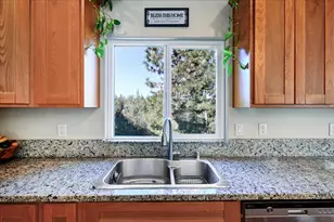 21895 One Fine Pl, Colfax, CA 95713 - Photo 24