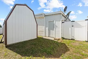 Capital Circle, Sacramento, CA 95828 - Photo 20