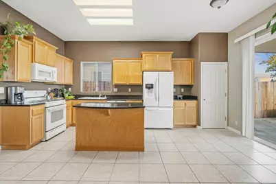 1694 Presidio Way, Plumas Lake, CA 95961 - Photo 14