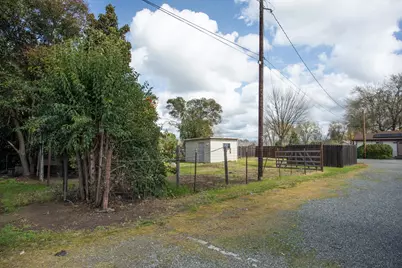 2065 Howlett Avenue, Yuba City, CA 95993 - Photo 28