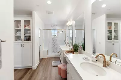 2267 Donner Way, Sacramento, CA 95818 - Photo 44