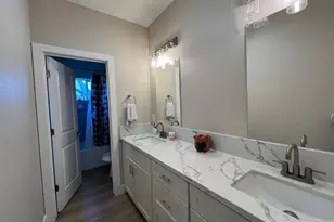 8279 Ghislaine Way, Antelope, CA 95843 - Photo 14