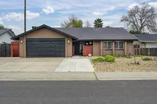 2205 Trails Ct, Rancho Cordova, CA 95670 - Photo 2