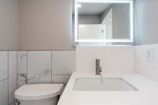 1821 W 8th St, Merced, CA 95341 - Photo 20