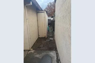 536 Capistrano Drive, Modesto, CA 95354 - Photo 18