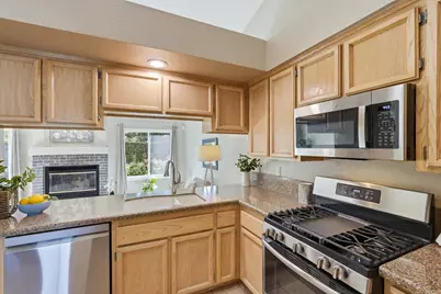 5136 Rosbury Dell Place, Antelope, CA 95843 - Photo 8