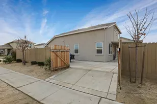 2905 Zinnia Way, Lodi, CA 95242 - Photo 2