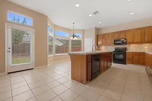 1823 Piedmont Dr, Manteca, CA 95336 - Photo 18