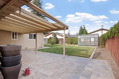 221 Bruce Court, Modesto, CA 95350 - Photo 22