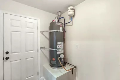 1067 Laurel Avenue, Olivehurst, CA 95961 - Photo 20