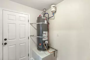 1067 Laurel Ave, Olivehurst, CA 95961 - Photo 20