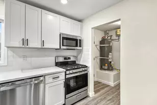 1067 Laurel Ave, Olivehurst, CA 95961 - Photo 18