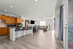 1314 Sutter Creek Ct, Patterson, CA 95363 - Photo 8