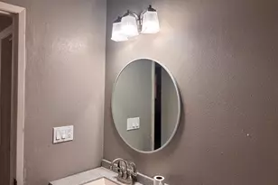 320 Avila Ct, Stockton, CA 95210 - Photo 12