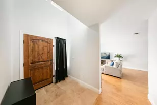 5081 Karbet Way, Sacramento, CA 95822 - Photo 14