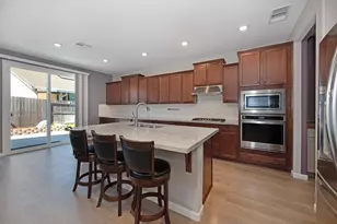 7032 Castle Rock Way, Roseville, CA 95747 - Photo 14