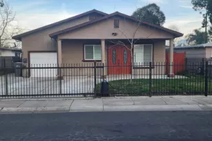 881 Douglas St, West Sacramento, CA 95605 - Photo 1
