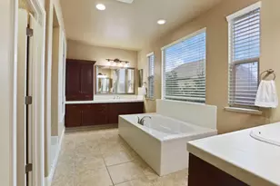 10305 Bridgeview Ln, Stockton, CA 95219 - Photo 36