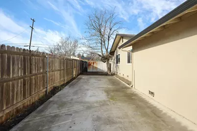 711 E Banbury Drive, Stockton, CA 95207 - Photo 38