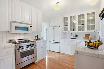 2724 Marty Way, Sacramento, CA 95818 - Photo 18