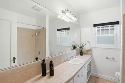 2724 Marty Way, Sacramento, CA 95818 - Photo 22