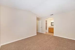 7528 Sunwest Ln, Sacramento, CA 95828 - Photo 18