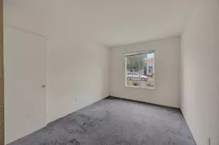 8916 Mandalay Way, Elk Grove, CA 95624 - Photo 8