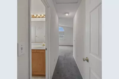 8916 Mandalay Way, Elk Grove, CA 95624 - Photo 36