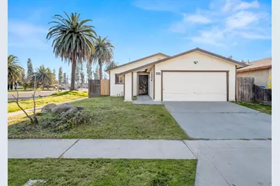 4359 W Cardiff Avenue, Fresno, CA 93722 - Photo 1
