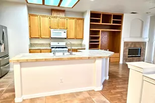 7647 Sylvan Valley Way, Citrus Heights, CA 95610 - Photo 12