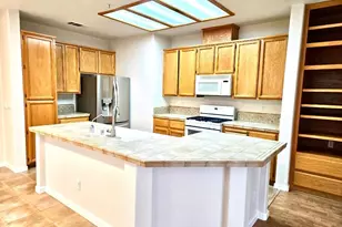 7647 Sylvan Valley Way, Citrus Heights, CA 95610 - Photo 14