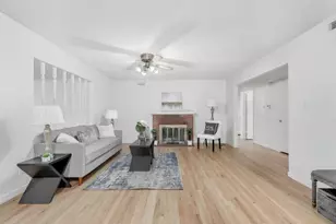 7284 Cromwell Way, Sacramento, CA 95822 - Photo 14